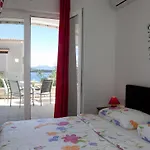 Marijeta Hvar Апартаменти *