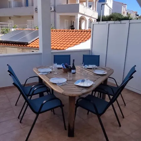 Marijeta Hvar *